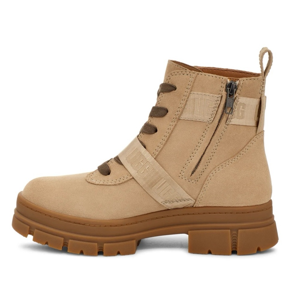 Leather Waterproof UGG Winter Boot, Size 9, Brand New in Box - Picture 3 of 16